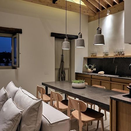 Niova Villa - Seafront, Private Pool And Ionian Sea Views, By Zantewize Alykes  Dış mekan fotoğraf