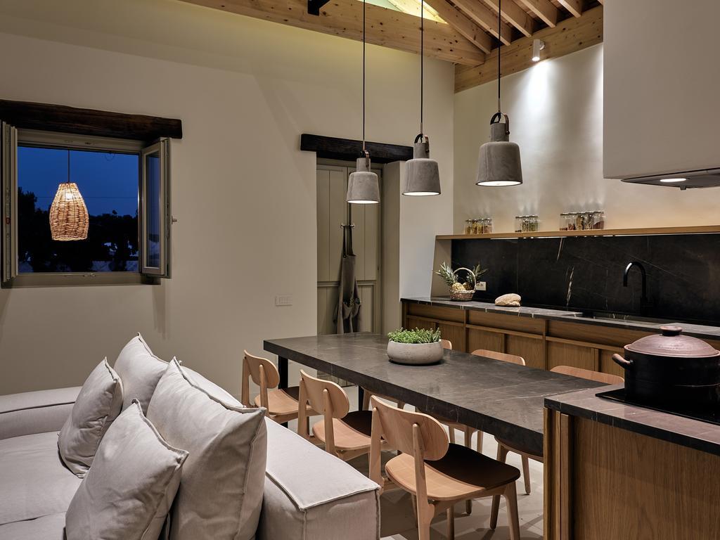 Niova Villa - Seafront, Private Pool And Ionian Sea Views, By Zantewize Alykes  Dış mekan fotoğraf