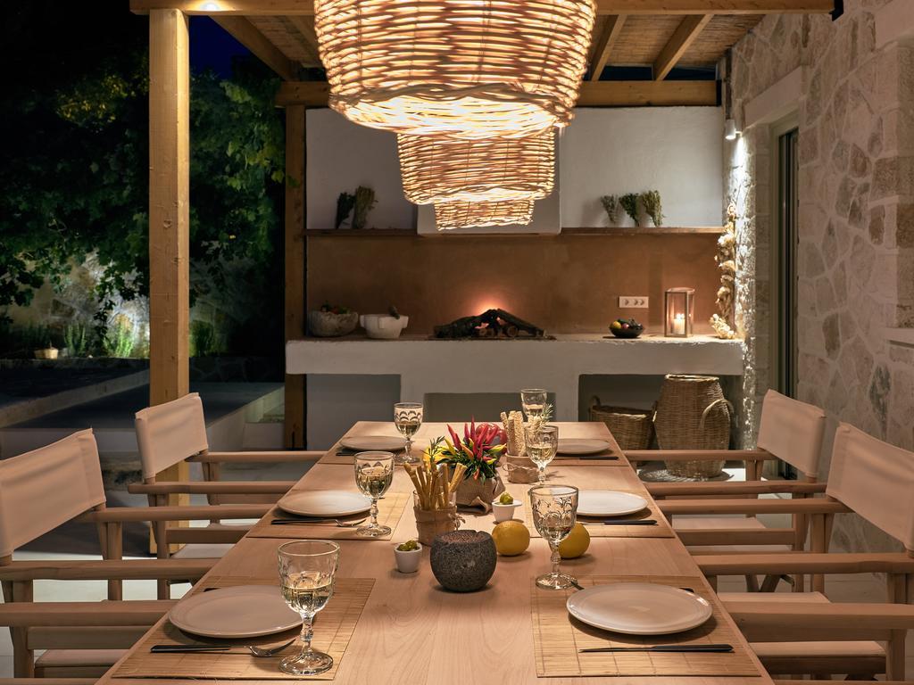 Niova Villa - Seafront, Private Pool And Ionian Sea Views, By Zantewize Alykes  Dış mekan fotoğraf