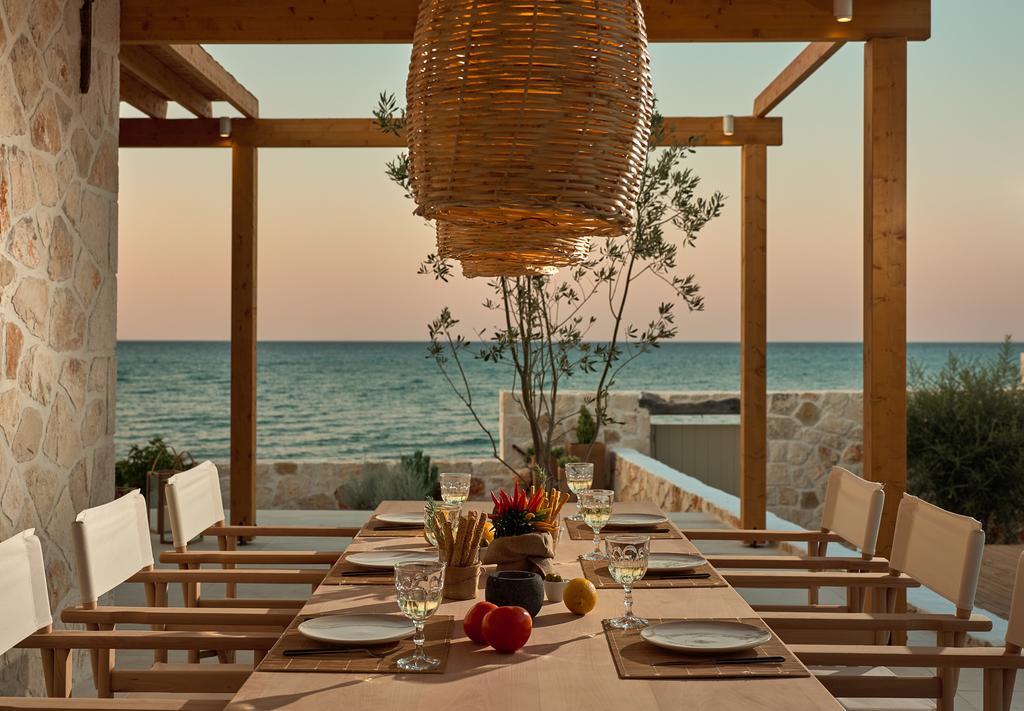 Niova Villa - Seafront, Private Pool And Ionian Sea Views, By Zantewize Alykes  Dış mekan fotoğraf